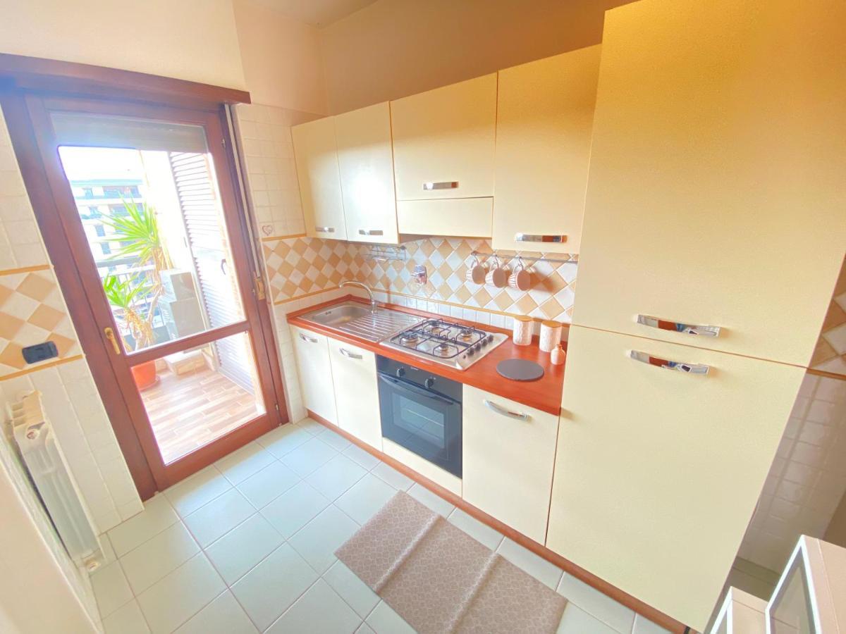 Golden Hour Apartment - Panoramic Terrace Fiumicino Exterior foto